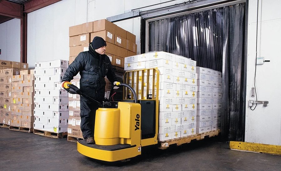Forklift Operator in Cold Storage Warehouse Staffing